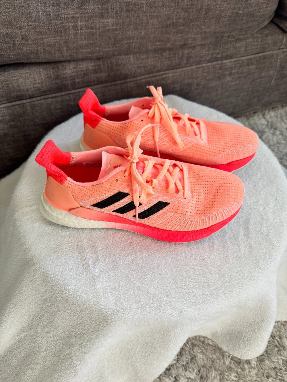 Adidas Solar Boost 19 Running Shoes – Size 8.5 – Like New!